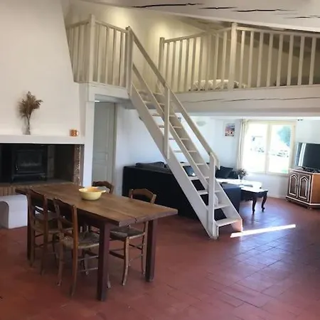 Holiday home Campagne Camarguaise